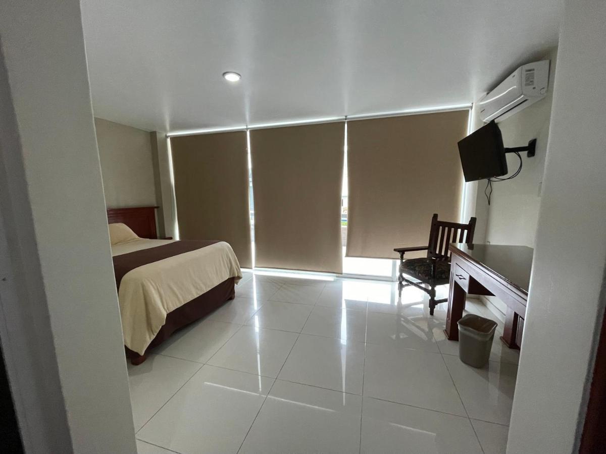 Hotel Latino Sahuayo Екстер'єр фото